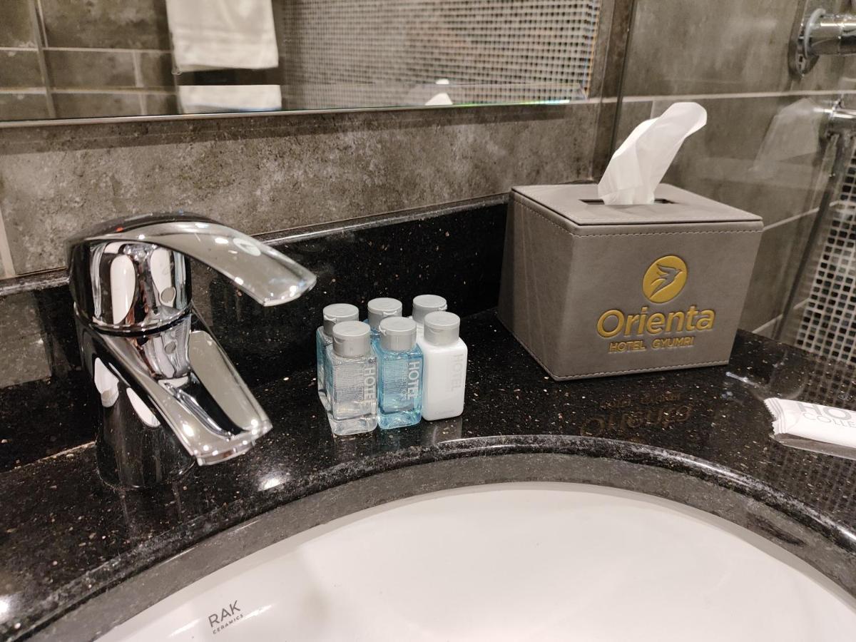 Orienta Hotel Gyumri ภายนอก รูปภาพ